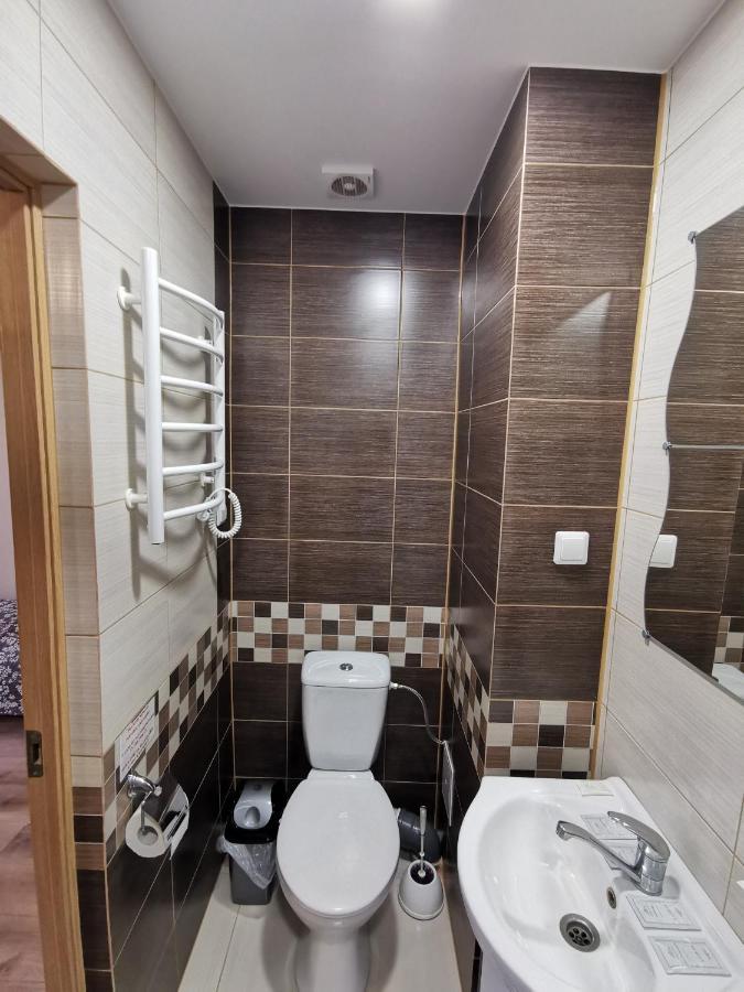 Viesbutis Kelyje Hotel Utena Bagian luar foto